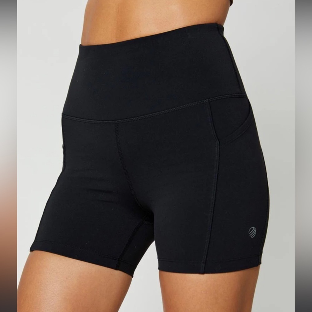 XS MPG Vital High Rise Shorts black dri release wicking dry short
